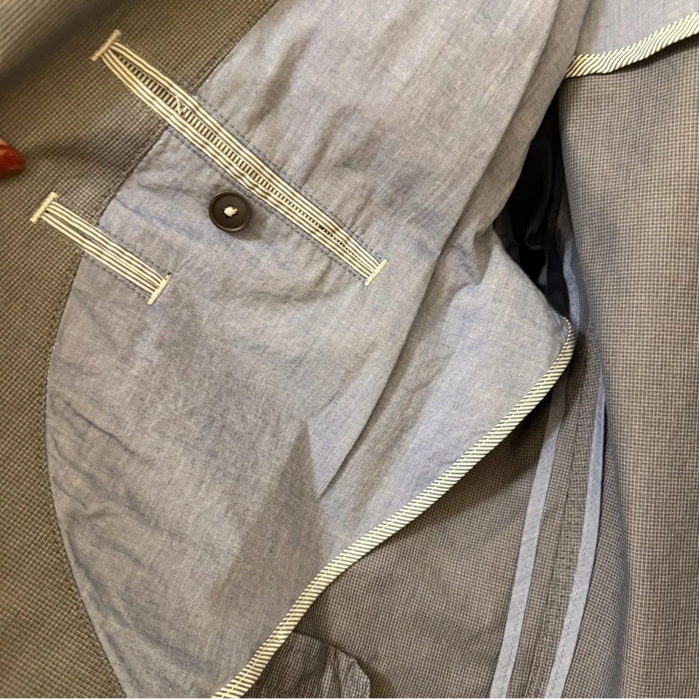 Hugo Boss Gray Sporty Two-Button Blazer in cotton fabric